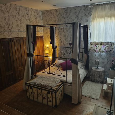 Готель Lantica Roccia Мансанарес-ель-Реаль Екстер'єр фото